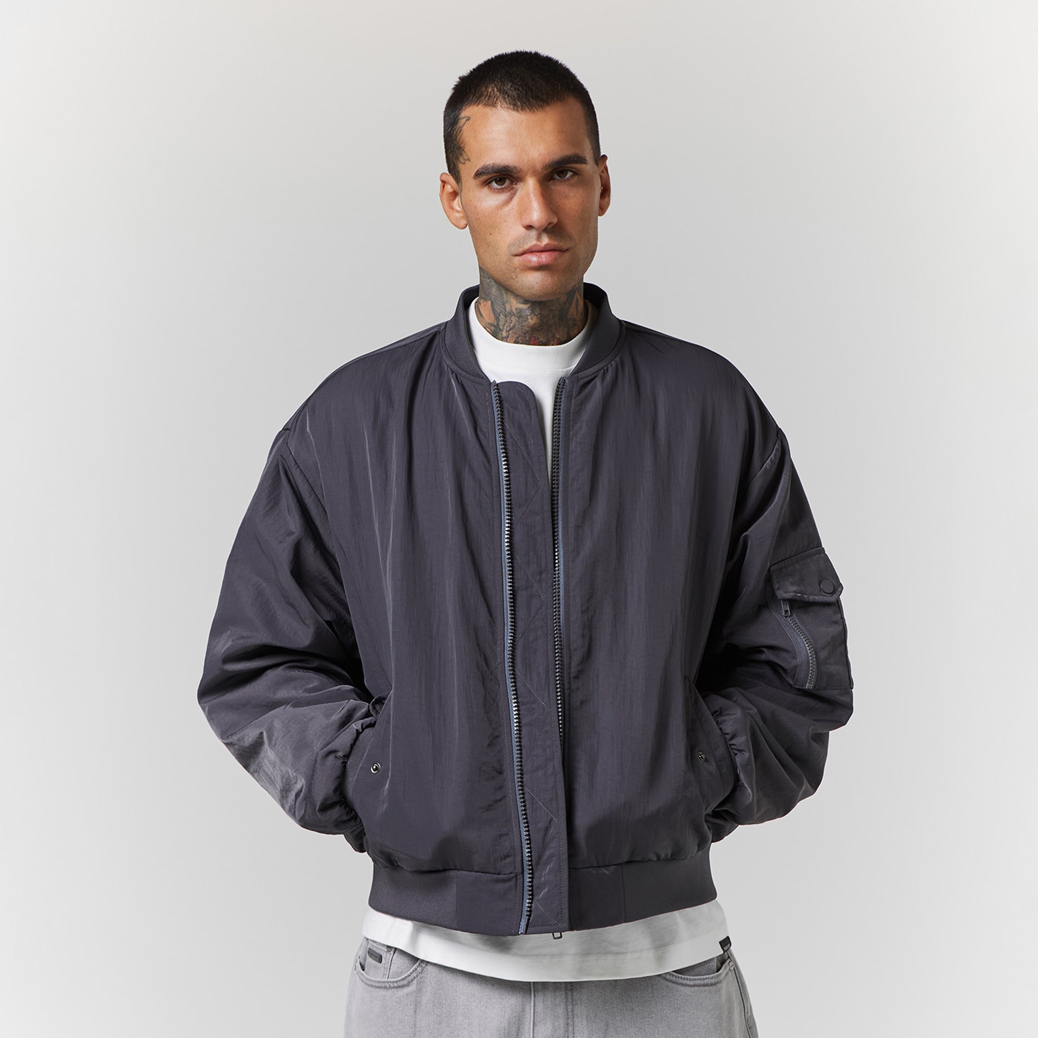 0016_FD1668_BOMBERJACKET_DARKG