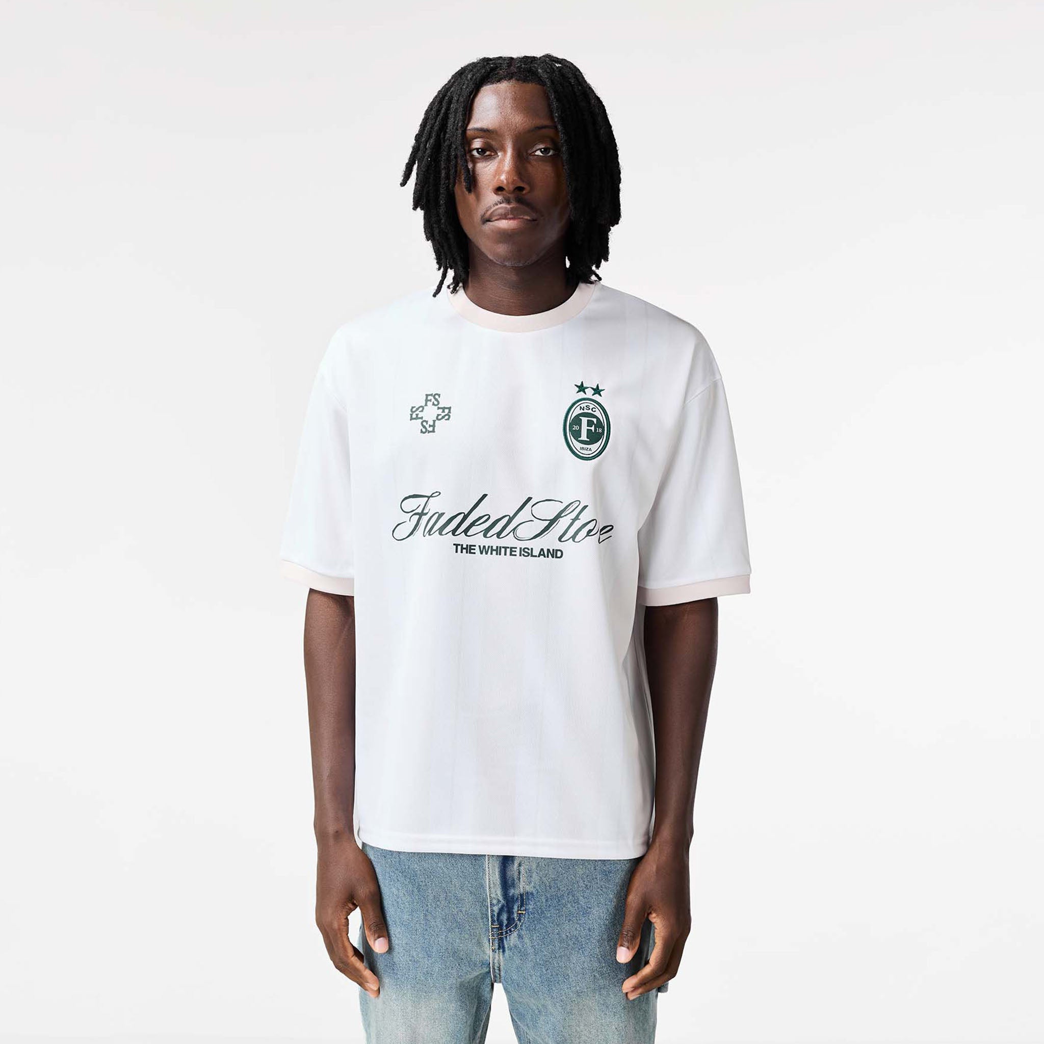 Striker Football T-Shirt | Off White/Vintage Green