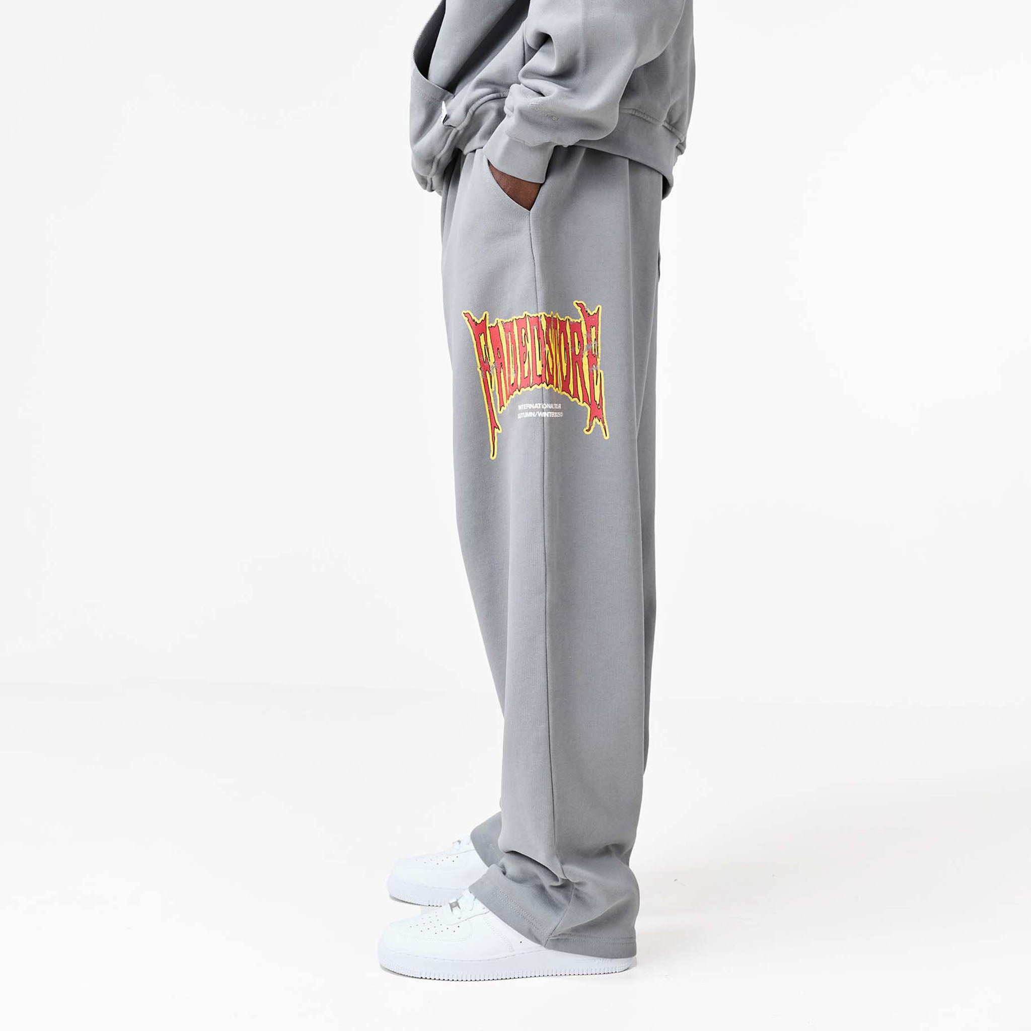 Blackletter Open Hem Jogger | Mid Grey