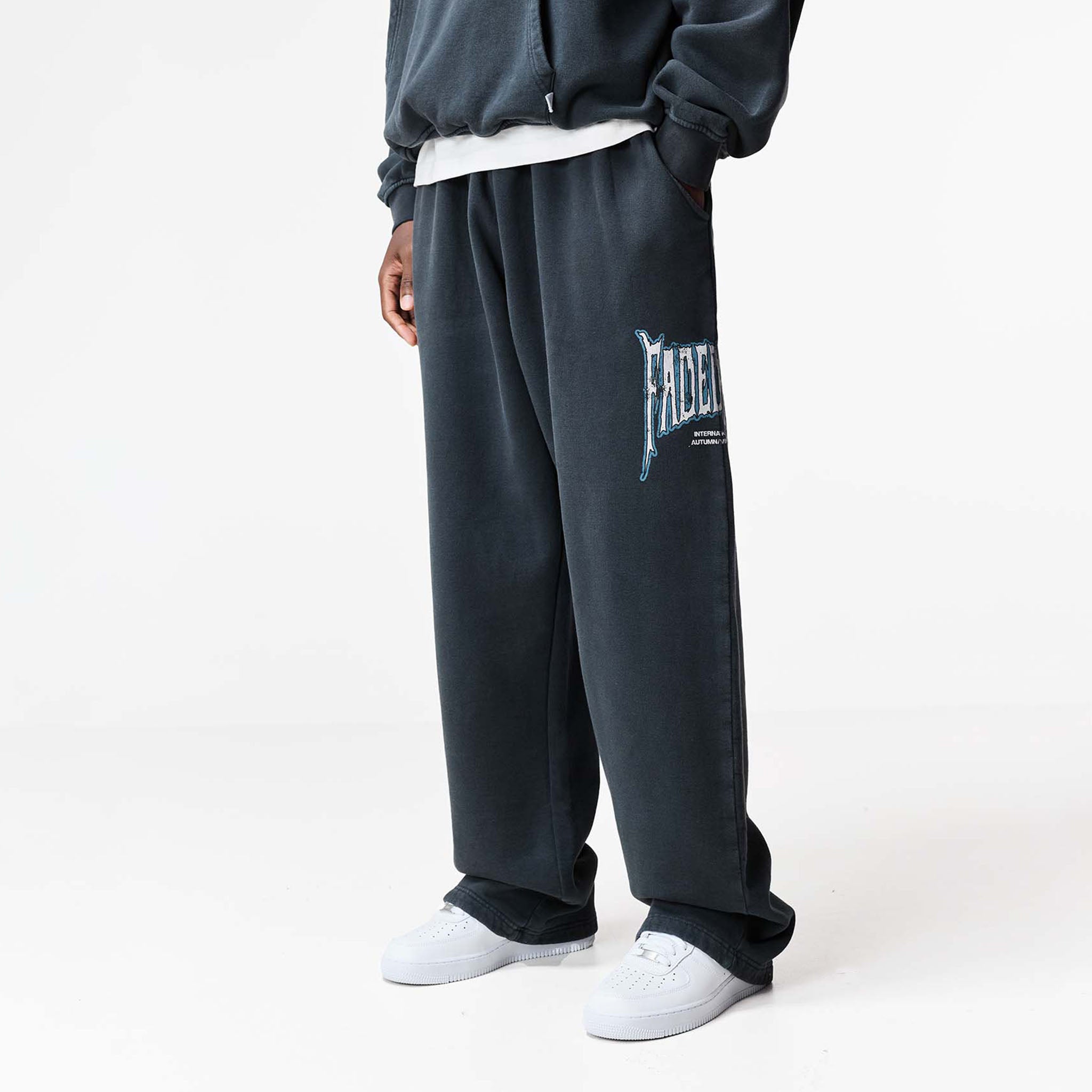 Blackletter Open Hem Jogger | Washed Black