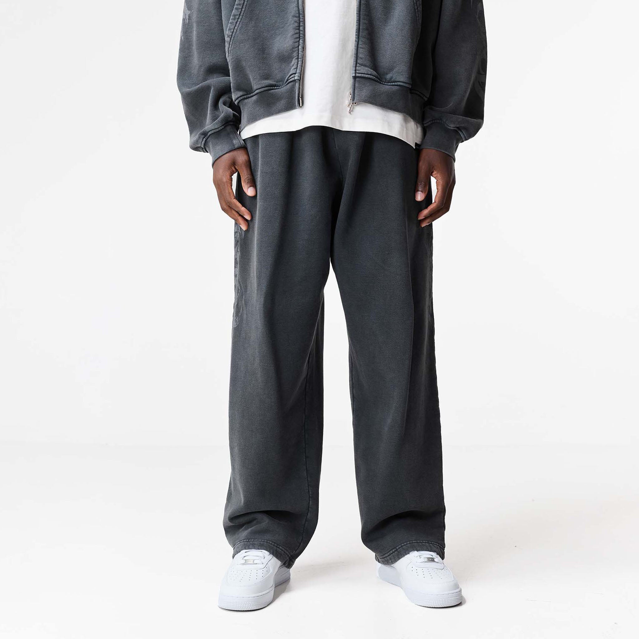 Shadow Loose Fit Open Hem Jogger | Washed Black