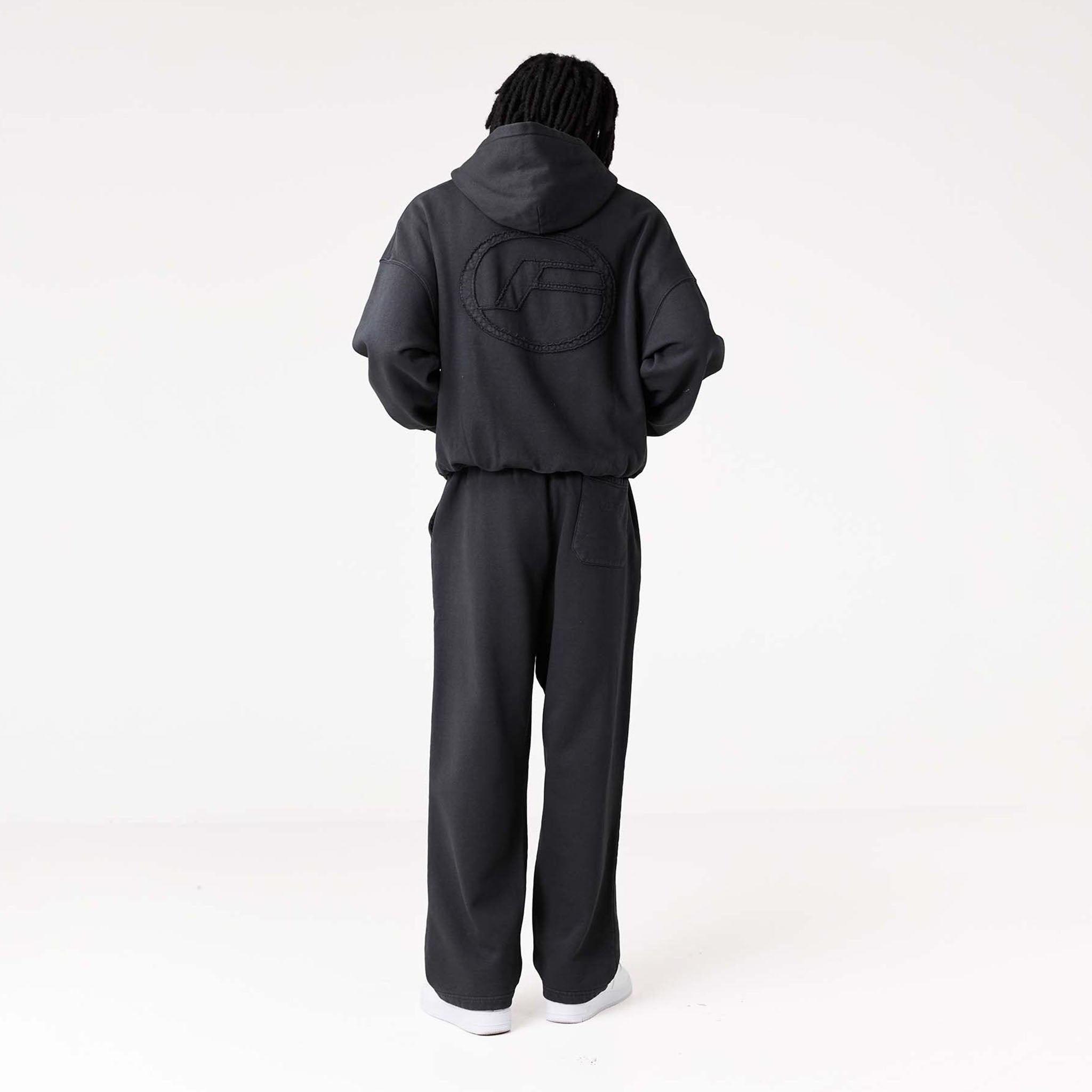 Oval Appliqué Tracksuit | Washed Black