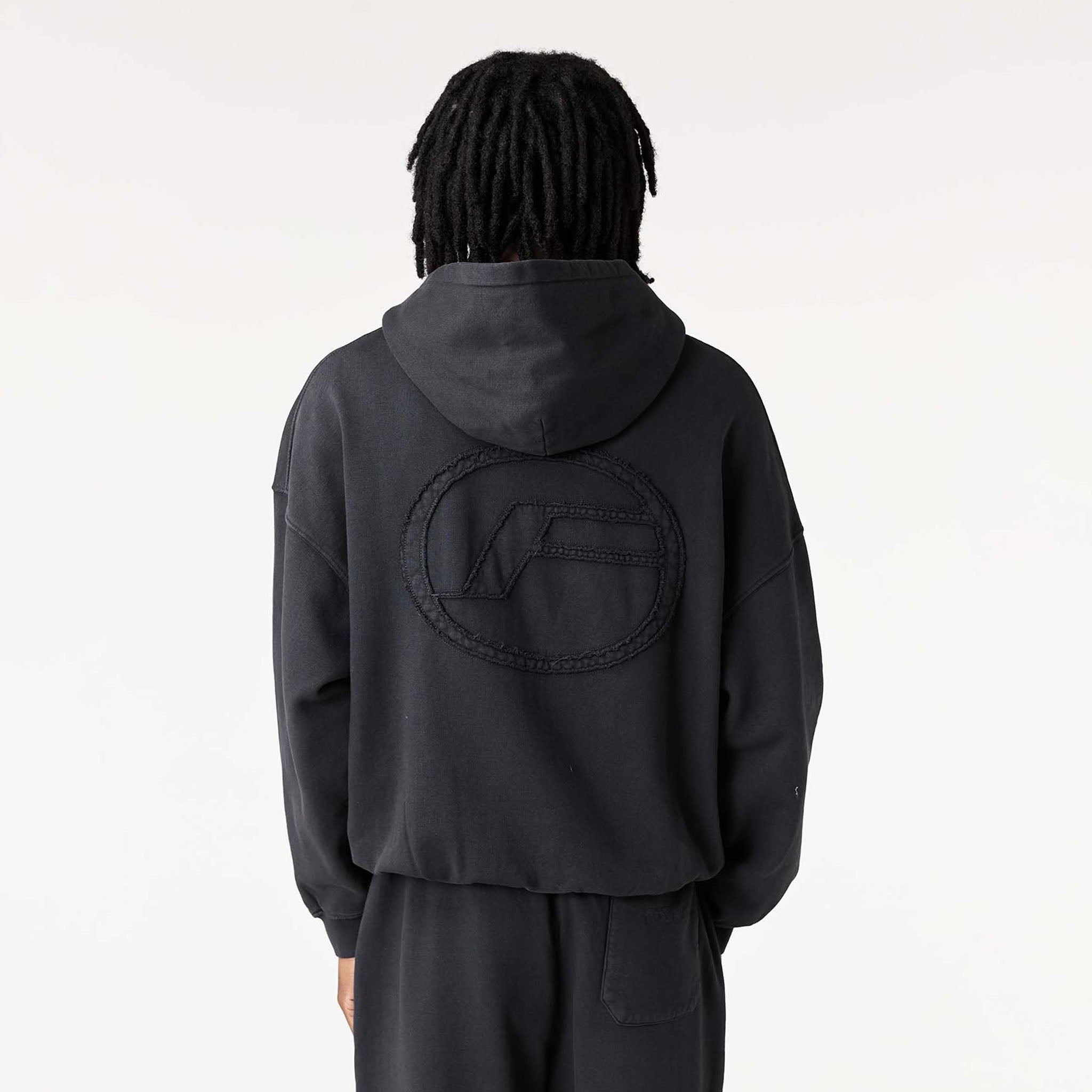 Oval Appliqué Hoodie | Washed Black